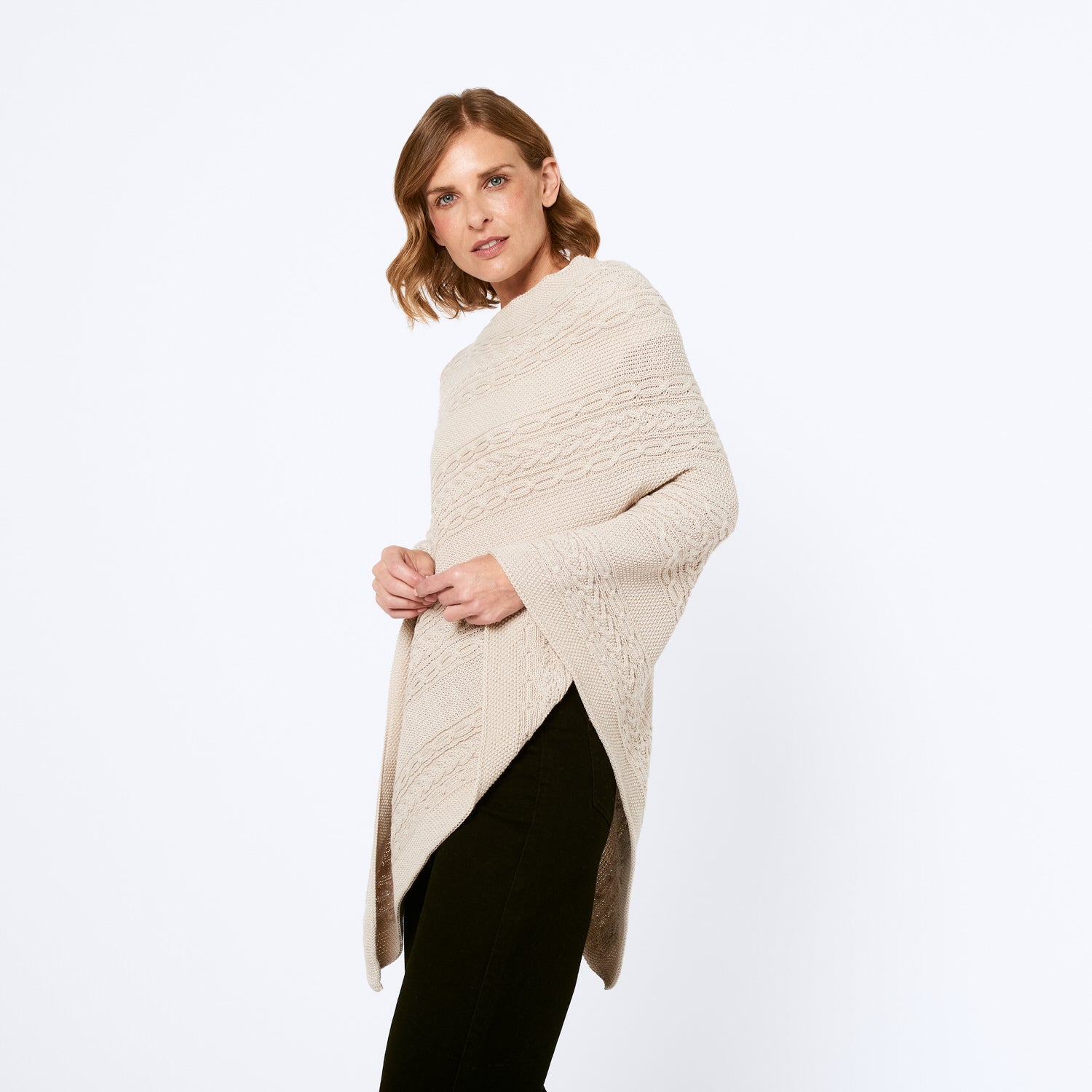 Poncho Irene Arena
